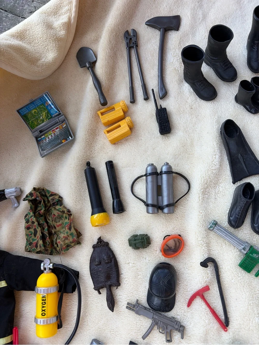 Vintage GI Joe/Placo 6-Figures & Military 75+ Accessories Lot -